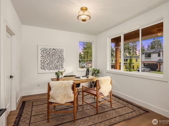 13662 NE 101st Street, Kirkland WA 98033