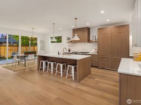 13662 NE 101st Street, Kirkland WA 98033