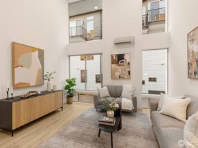 4418 Midvale Avenue N, Seattle WA 98103