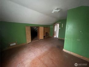 16919 12th Place NE, Shoreline WA 98511