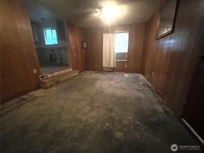 16919 12th Place NE, Shoreline WA 98511