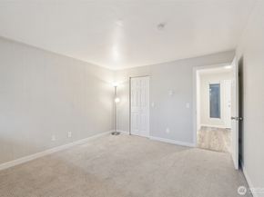 6236 137th Place NE 233, Redmond WA 98052