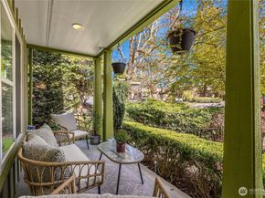 737 Madison Avenue N 30, Bainbridge Island WA 98110