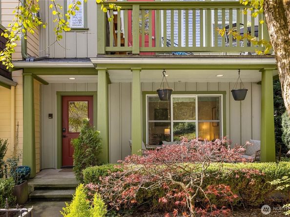 737 Madison Avenue N 30, Bainbridge Island WA 98110