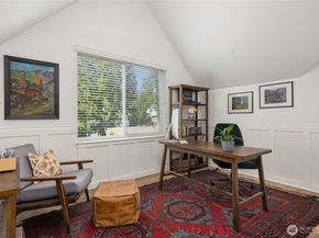 737 Madison Avenue N 30, Bainbridge Island WA 98110