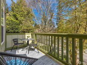 737 Madison Avenue N 30, Bainbridge Island WA 98110