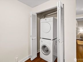 1717 5th Avenue N 103, Seattle WA 98109