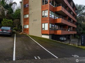 1717 5th Avenue N 103, Seattle WA 98109