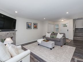 7821 196th Street SW B, Edmonds WA 98026