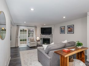 7821 196th Street SW B, Edmonds WA 98026