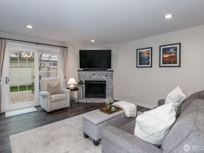 7821 196th Street SW B, Edmonds WA 98026