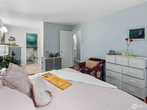 11419 99th Place NE 102, Kirkland WA 98033