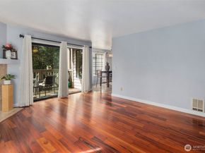 11419 99th Place NE 102, Kirkland WA 98033