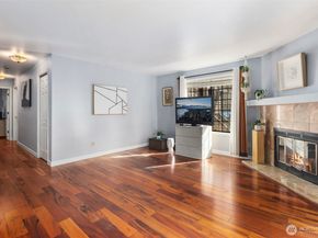 11419 99th Place NE 102, Kirkland WA 98033