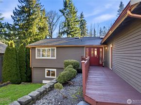 8713 NE 144th Street, Kirkland WA 98034