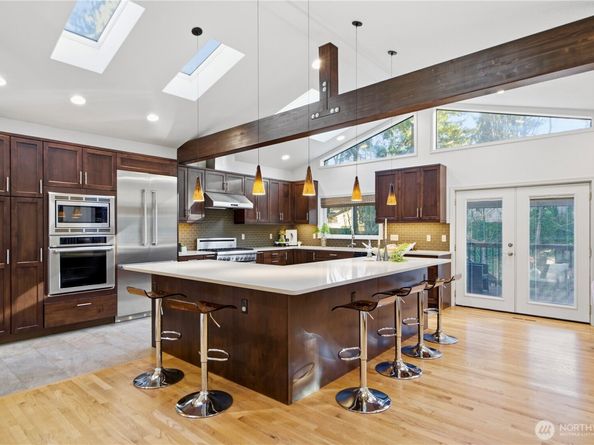 8713 NE 144th Street, Kirkland WA 98034