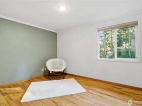 8713 NE 144th Street, Kirkland WA 98034