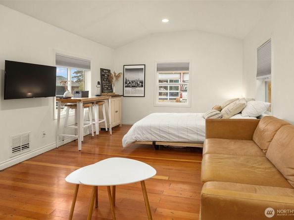 3010 SW City View Street, Seattle WA 98126