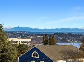 1208 E Newton Street, Seattle WA 98102