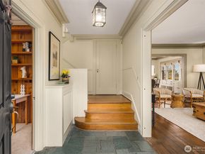 1208 E Newton Street, Seattle WA 98102