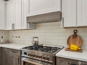 11433 80 Avenue NE, Kirkland WA 98034