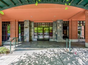 123 Queen Anne Avenue N 305, Seattle WA 98109