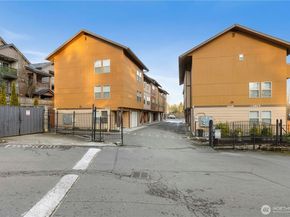 12228 SE Petrovitsky Road 2B, Renton WA 98058