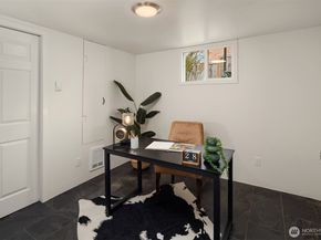 6833 47th Avenue NE, Seattle WA 98115