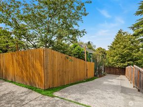 6833 47th Avenue NE, Seattle WA 98115