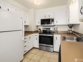 1612 33rd Street 104, Everett WA 98201