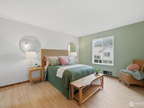 3207 Colby Avenue 104, Everett WA 98201