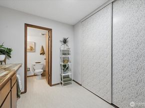 3207 Colby Avenue 104, Everett WA 98201