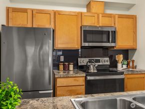 300 110th Avenue NE 312, Bellevue WA 98004