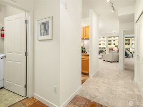 300 110th Avenue NE 312, Bellevue WA 98004