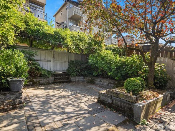 2616 Franklin Avenue E, Seattle WA 98102