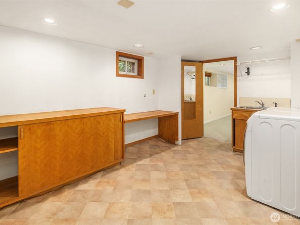 2616 Franklin Avenue E, Seattle WA 98102