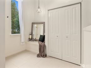 1950 18TH Avenue NE 50A, Issaquah WA 98029