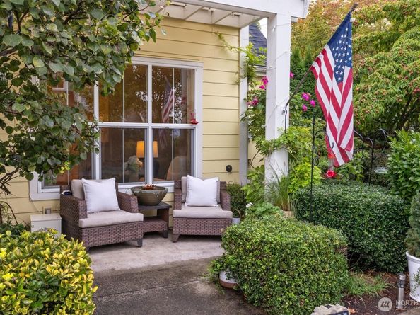 1950 18TH Avenue NE 50A, Issaquah WA 98029