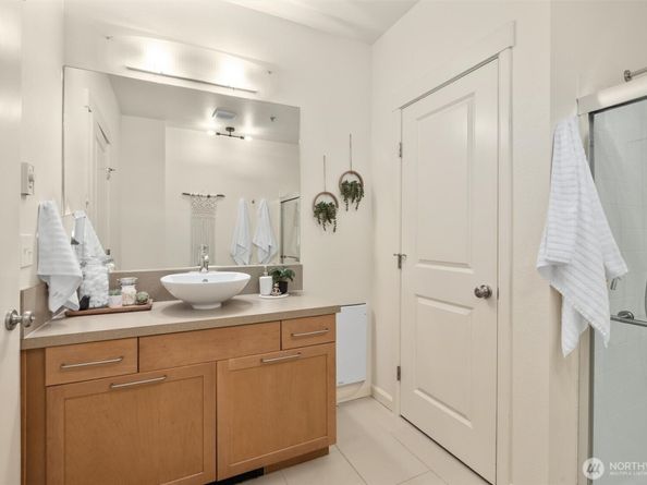 1950 18TH Avenue NE 50A, Issaquah WA 98029