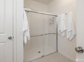 1950 18TH Avenue NE 50A, Issaquah WA 98029
