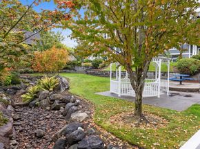 1950 18TH Avenue NE 50A, Issaquah WA 98029