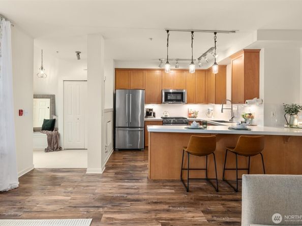 1950 18TH Avenue NE 50A, Issaquah WA 98029