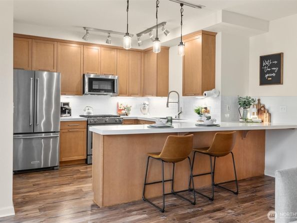 1950 18TH Avenue NE 50A, Issaquah WA 98029