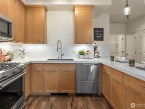 1950 18TH Avenue NE 50A, Issaquah WA 98029