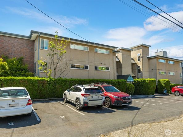 732 11th Avenue E 202, Seattle WA 98102