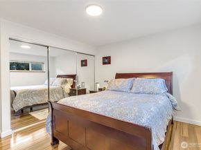 732 11th Avenue E 202, Seattle WA 98102