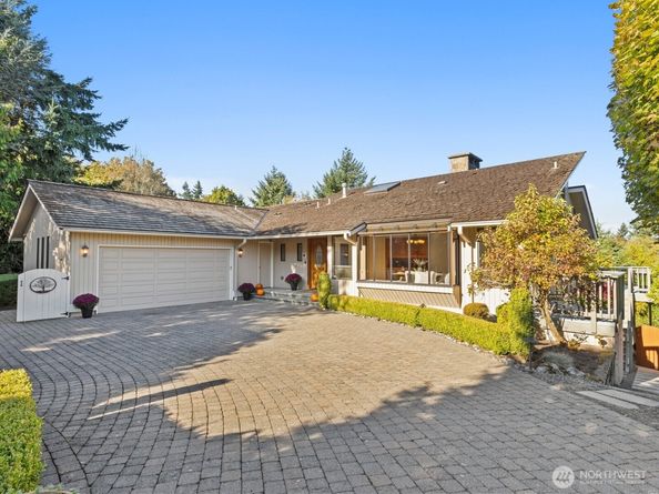 5015 145th Place SE, Bellevue WA 98006