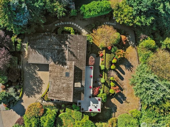 5015 145th Place SE, Bellevue WA 98006