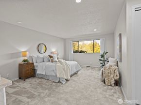 5015 145th Place SE, Bellevue WA 98006