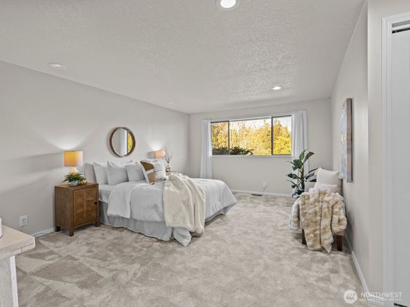 5015 145th Place SE, Bellevue WA 98006